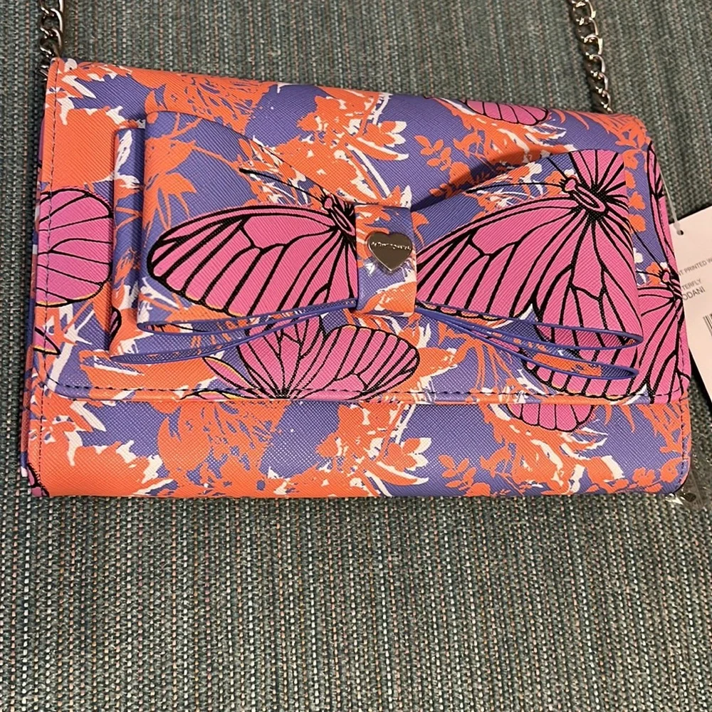 BETSEY Johnson’s Butterflies & Bow Patent Printed Faux Leather Crossbody - Picture 1 of 8